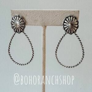 Western Twisted Textured Hoop Concho Dangle Earrings